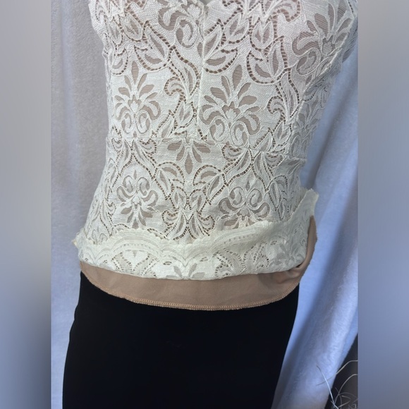 Lace Cami Top Sleeveless‎ V Neck Lined Tank Top - Picture 3 of 5